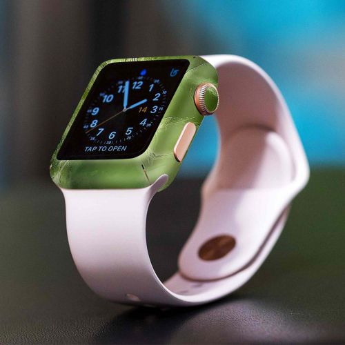 Apple_Watch 3 (42mm)_Green_Crystal_Marble_4